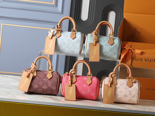 LEM45 New arrive fashion bag for woman beautiful gift to choose gift 16x10x7.5cm