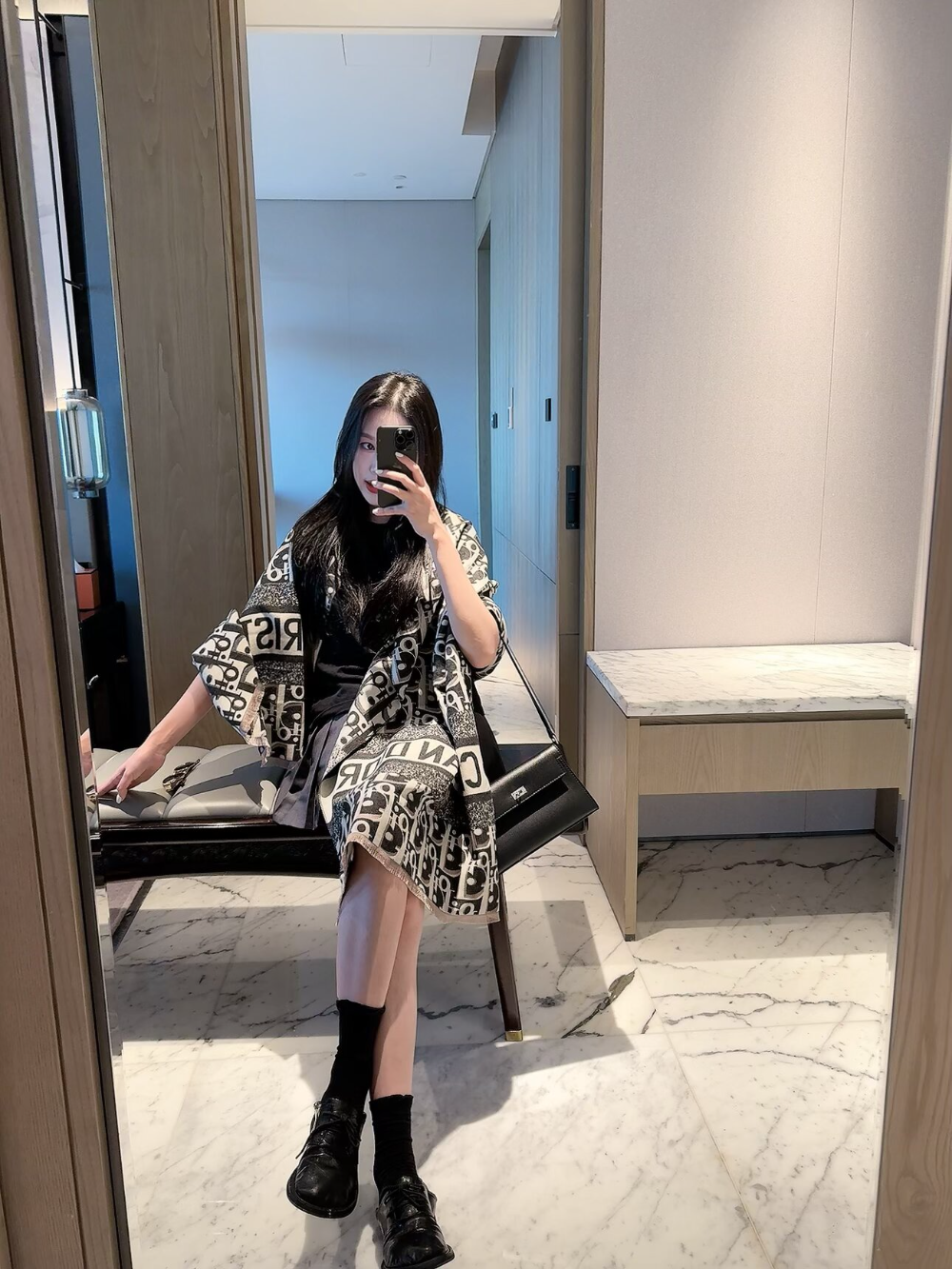 DEM385 new arrive  Hot sale brown black blue color fashion beautiful  scarf  for woman gift  to choose