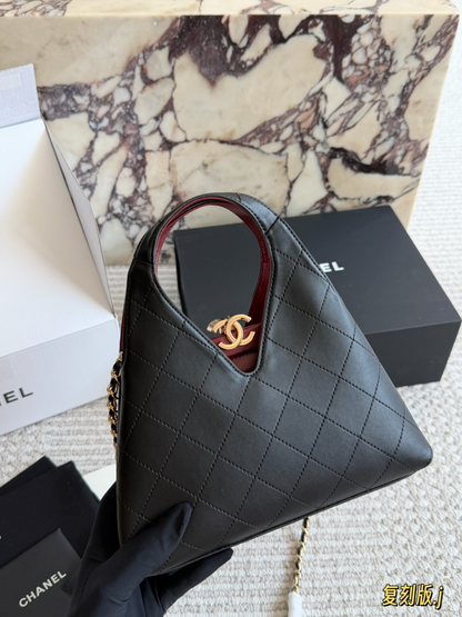 CEM309 New arrive fashion black white  pink red  Light camel color  khaki bag for woman hands bag beautiful gift to choose gift 23*25cm