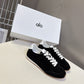 Alo01 Designer Sneakers Men Women Gum Sky Beige Dark Scarlet Mens Trainers Womens Casual Outdoor Runners