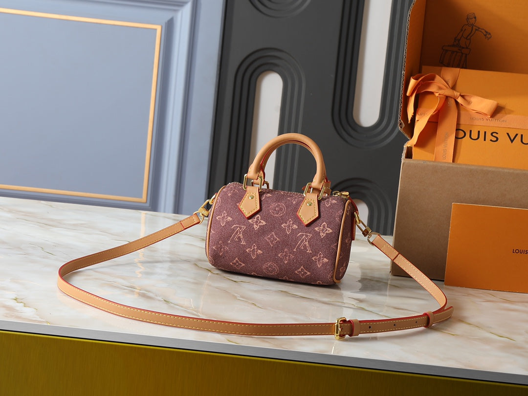 LEM45 New arrive fashion bag for woman beautiful gift to choose gift 16x10x7.5cm