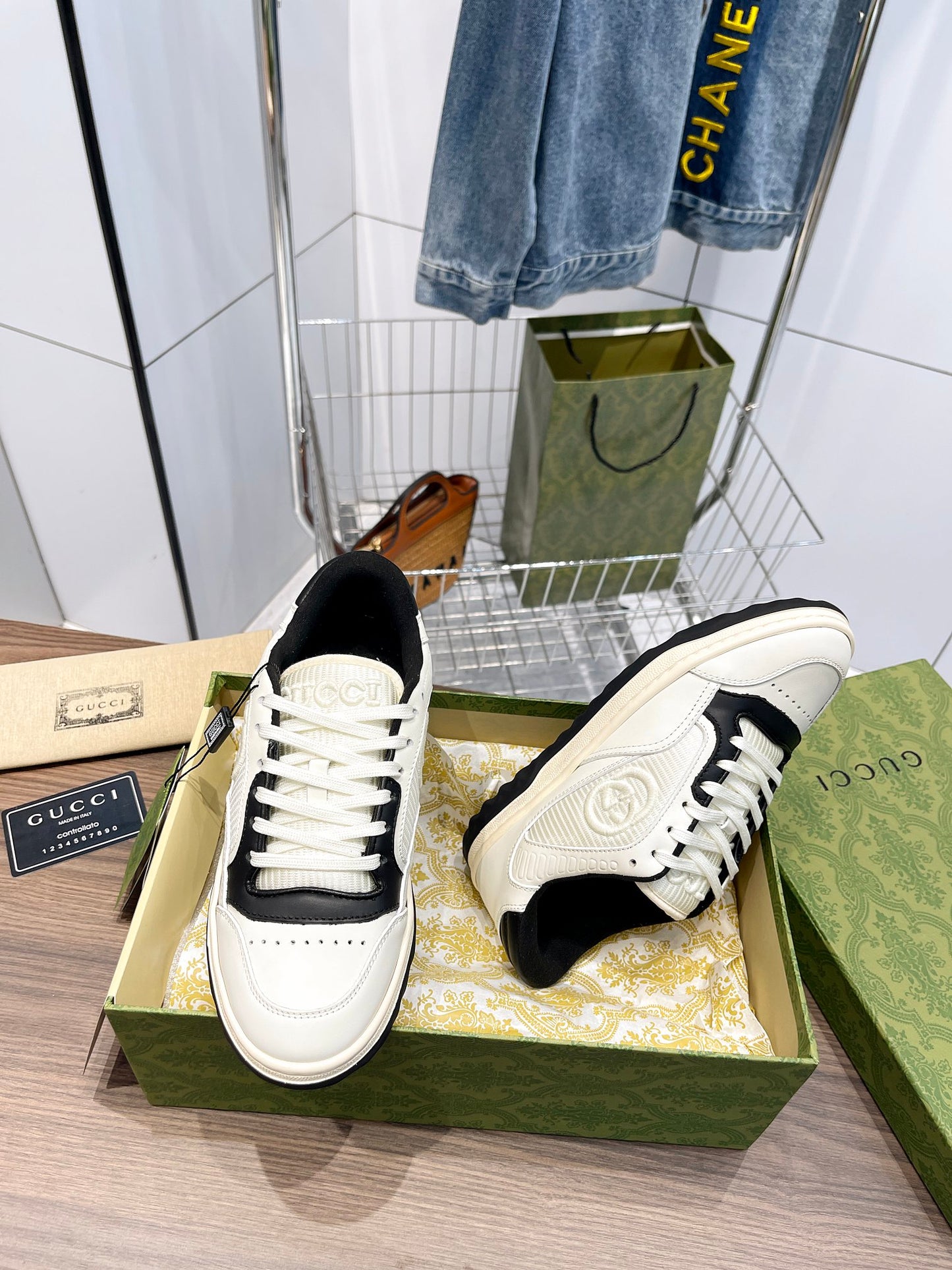 GEM115 Designer Casual shoes for Men flat sneakers lows skateboard shoe Triple black blue Active Laser fashion mens womens outdoor trainer