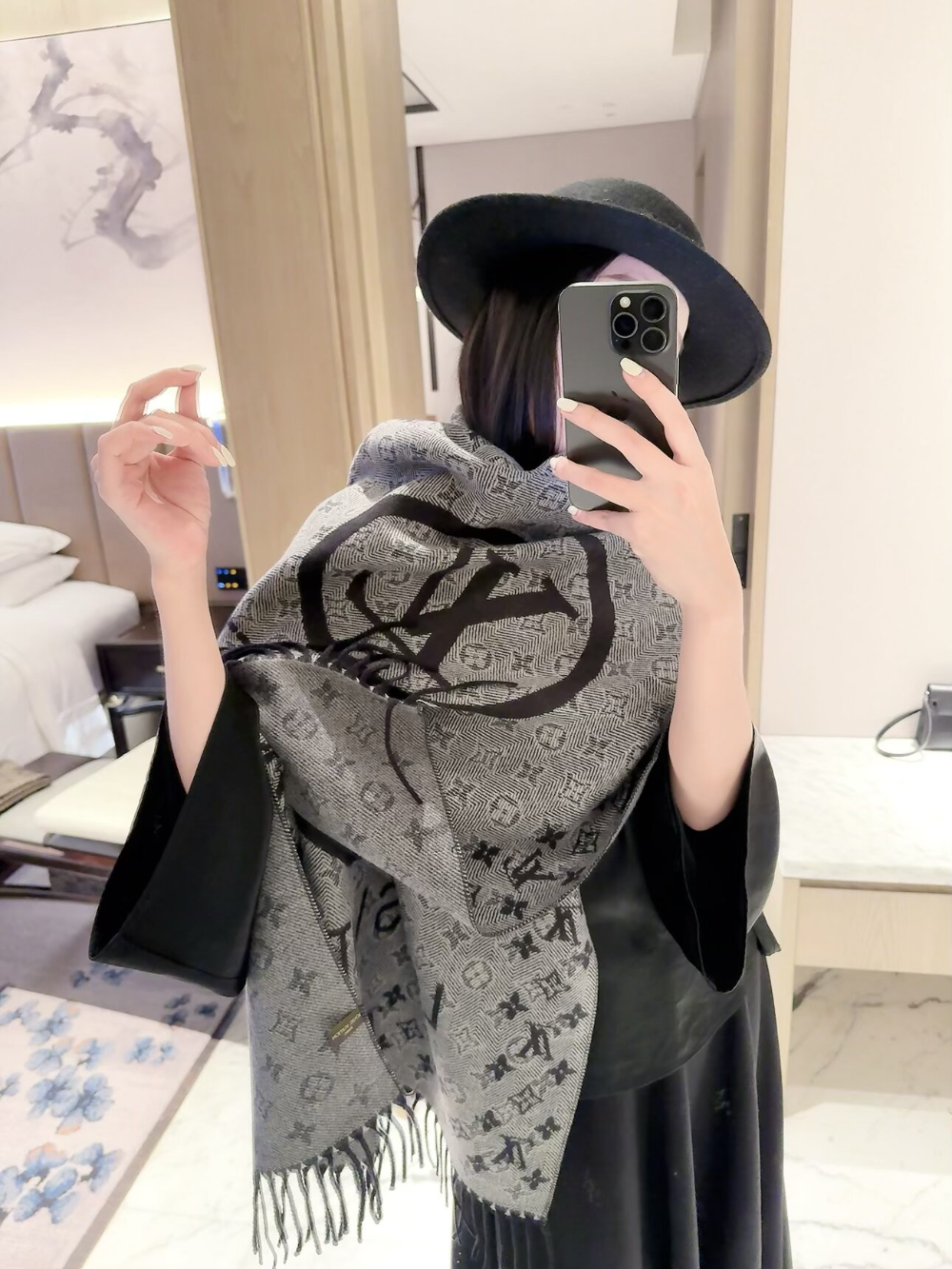 LEM603 new arrive  Hot sale grey pink color fashion beautiful  scarf  for woman gift  to choose