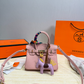 HEM121 The new fashionable and luxurious handbag features a classic flip-top design is elegant and versatile fully showcasing the charm of women It is the ideal gift choice 21*14cm