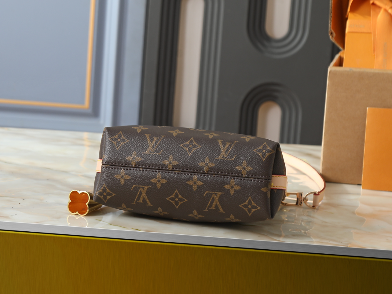 LEM506  New arrive fashion  brown  bag for woman beautiful gift to choose gift size to choose 19 x 18 x 8 CM