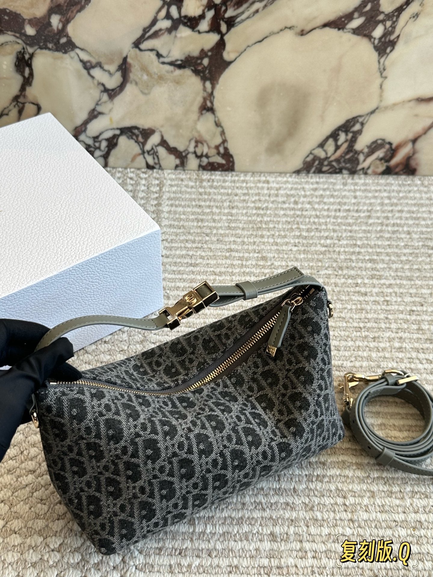 DEM235 New Arrive Hot Sale Black design  Fashion Bag It Come with Box