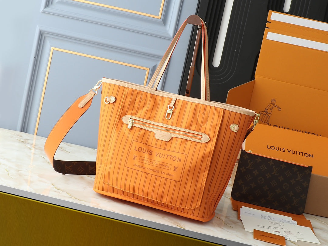 LEM365 New arrive fashion double-sided design bag for woman beautiful gift to choose gift 31 x 28 x 14cm