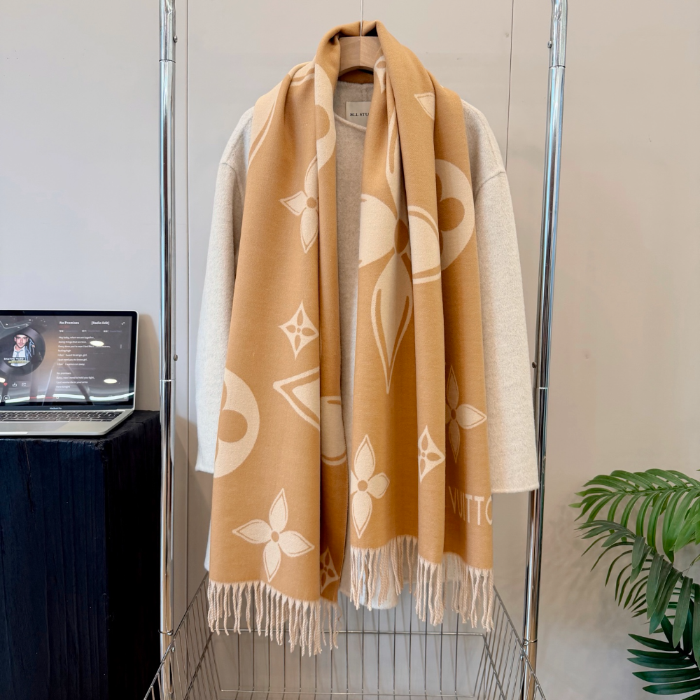 LEM530 new arrive  Hot sale pink yellow brown black color fashion beautiful  scarf  for woman gift  to choose size 180*60cm