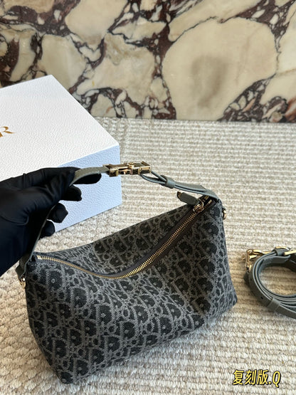 DEM235 New Arrive Hot Sale Black design  Fashion Bag It Come with Box