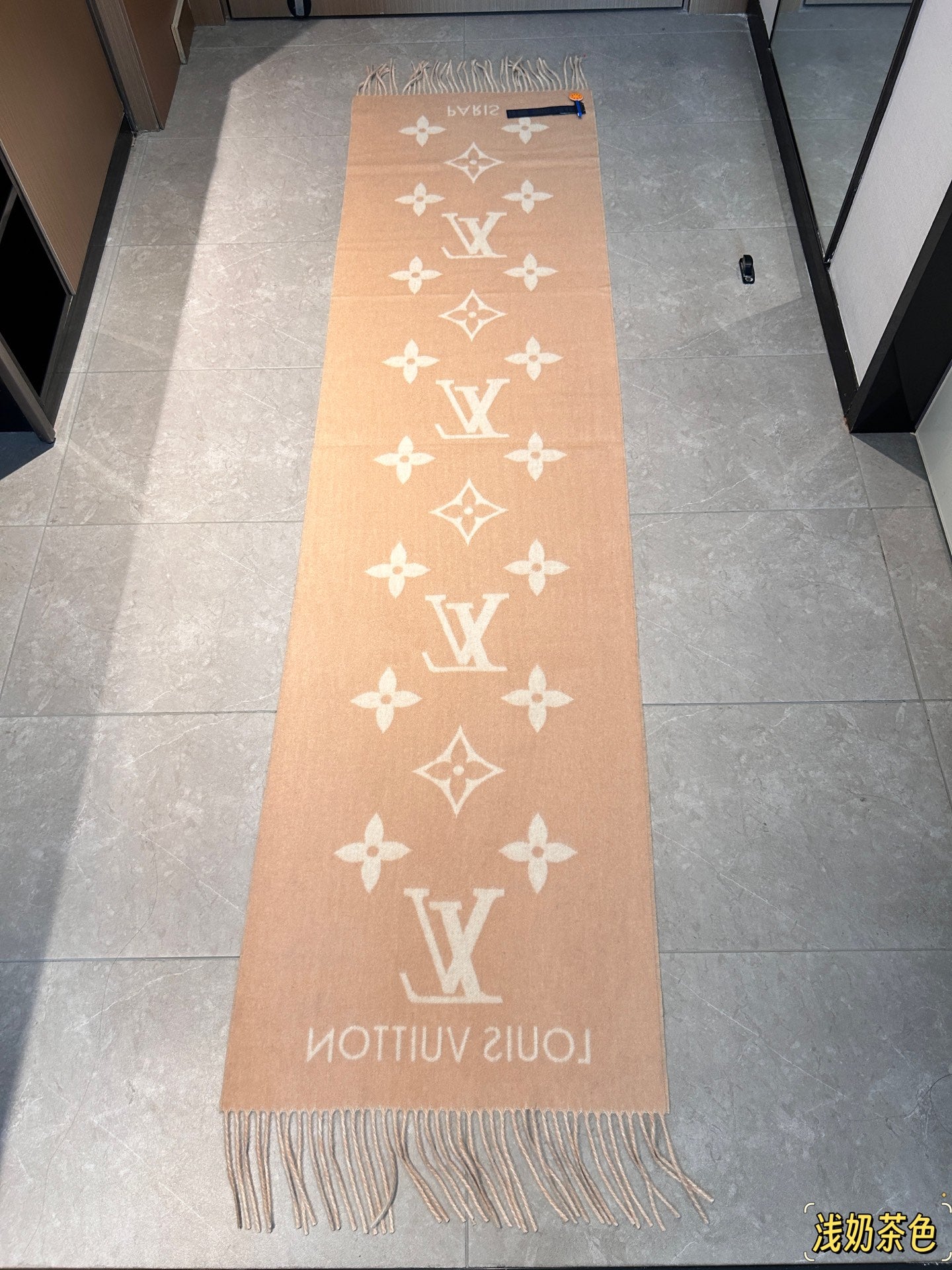 LEM326 new arrive Hot sale  black red gray color fashion beautiful scarf for woman men  gift to choose