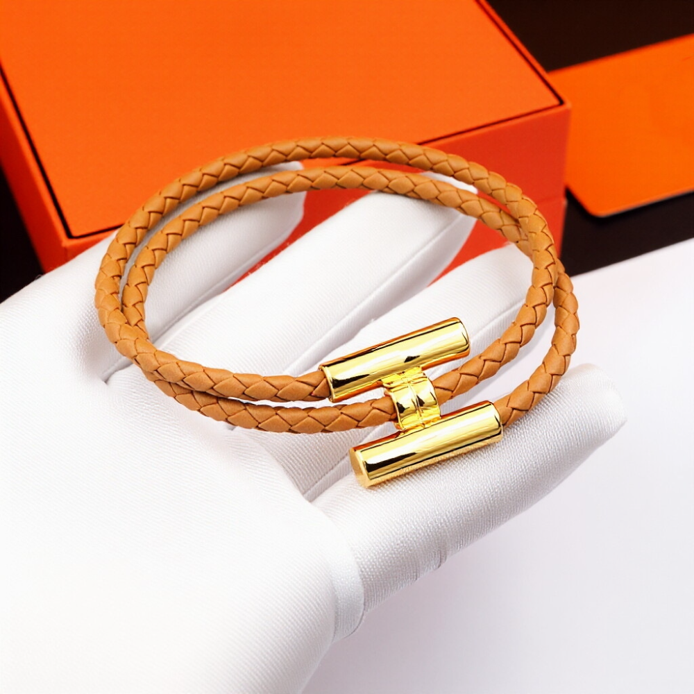 HEM115 New trendy open-style bracelet - metal letter wristband - women's couple accessory