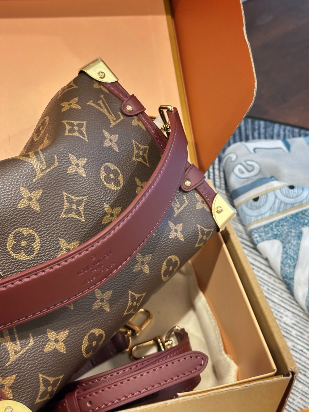 LEM552 New arrive fashion brown color bag for woman beautiful gift to choose  size  23cm