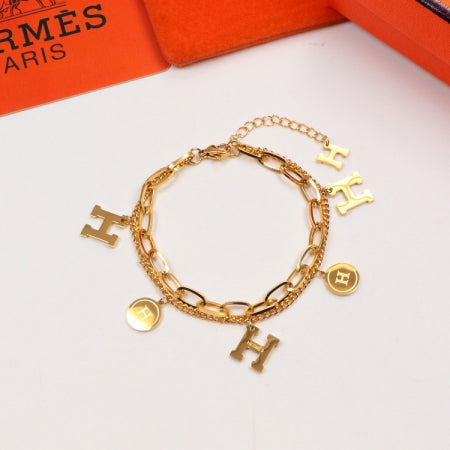HEM82 New Arrive Fashion  Stainless Steel 3 Color Bracelet Gold Silver Color Bracelet Letter Pendant Bangle Bague Femme for Woman Gift