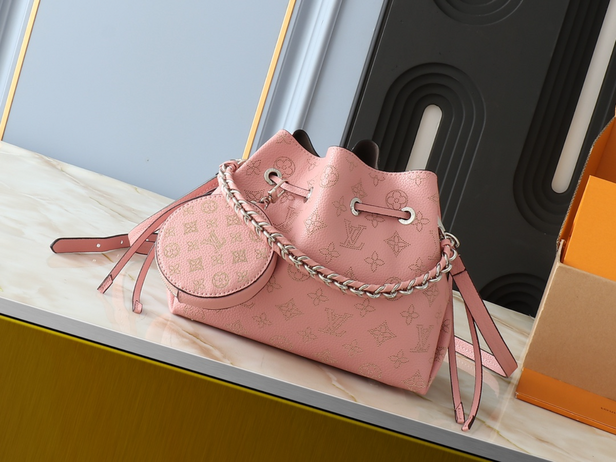 LEM636 New arrive fashion black pink khaki yellow bag for woman hands bag beautiful gift to choose gift  19 x 22 x 14 cm