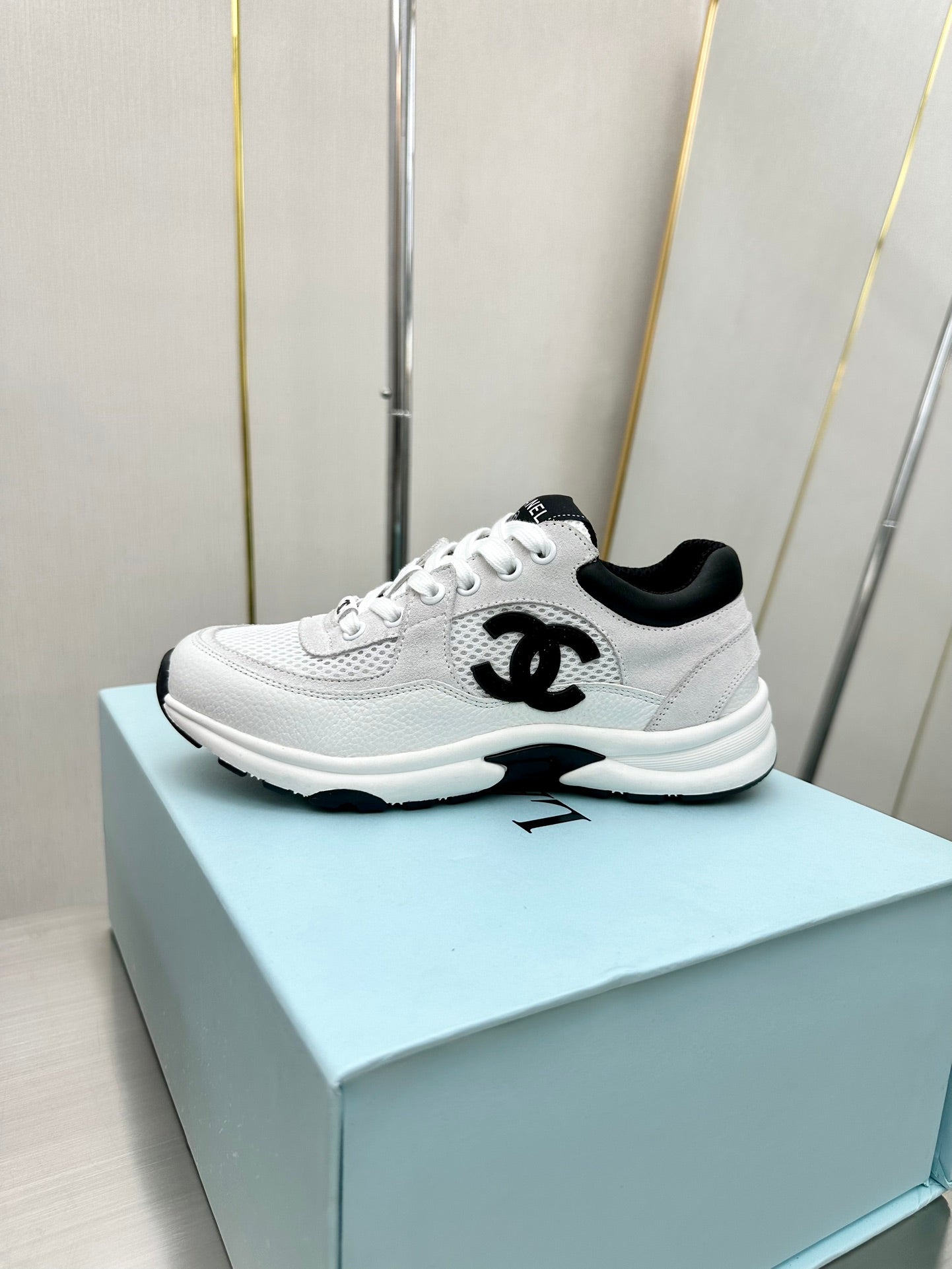 CEM229 New arrive fashion black and white shose for woman men beautiful gift to choose gift