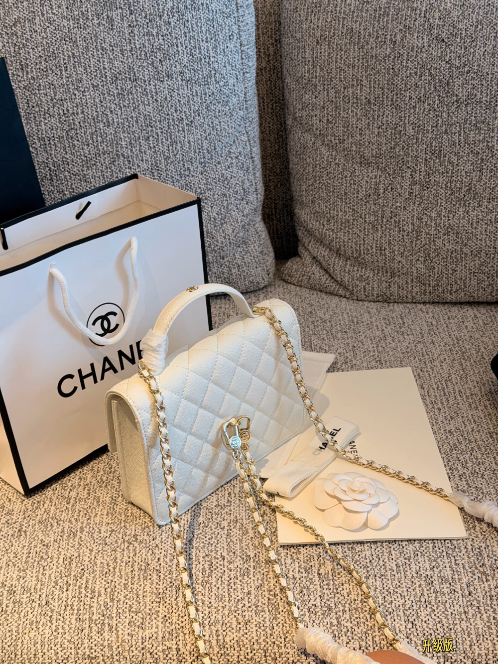 CEM305 New arrive fashion black white bag for woman hands bag beautiful gift to choose gift 21*15.5cm
