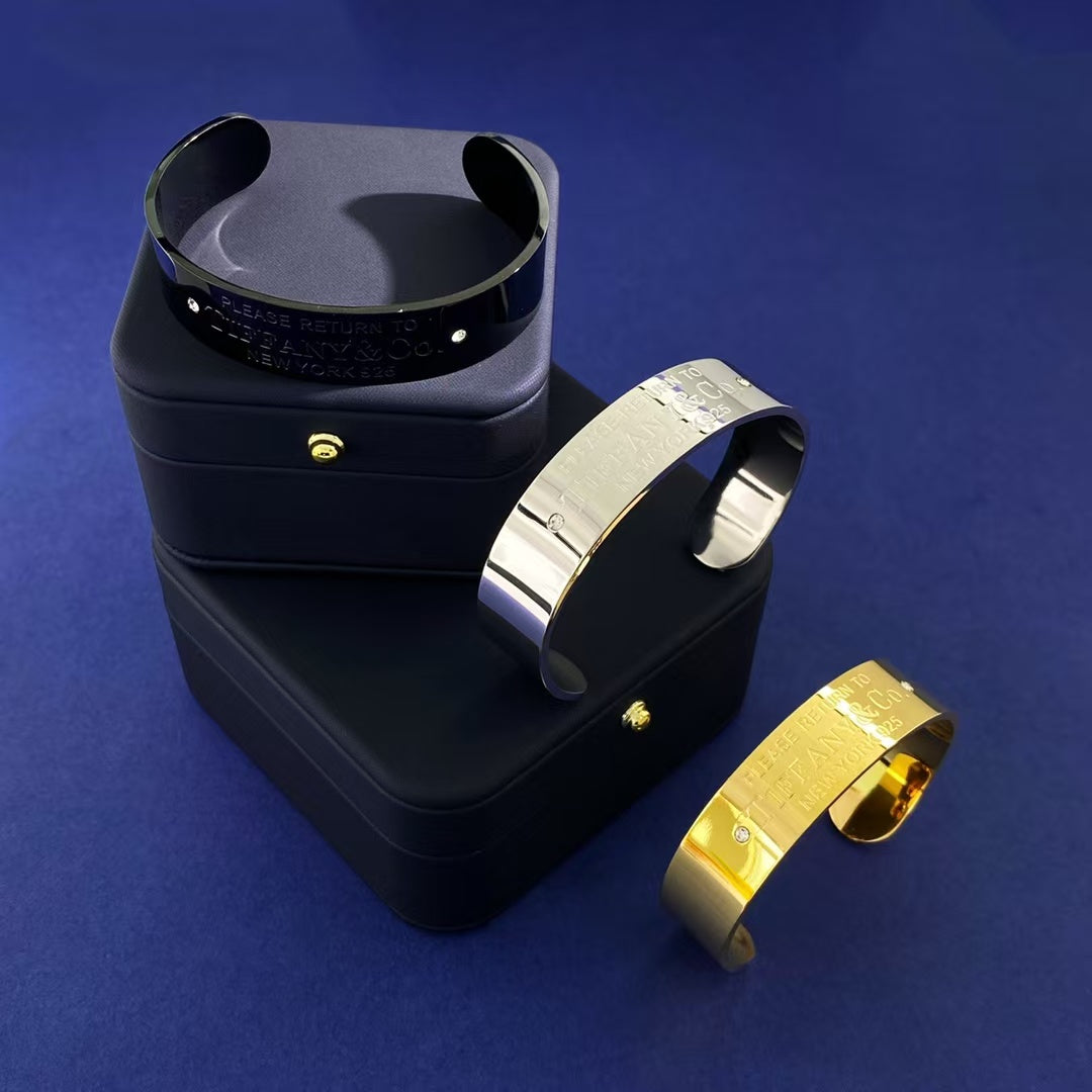 TEM34 New Arrive Fashion  Hot Sale  Open Size Love Braclet for Woman Jewelry To Choose Gift