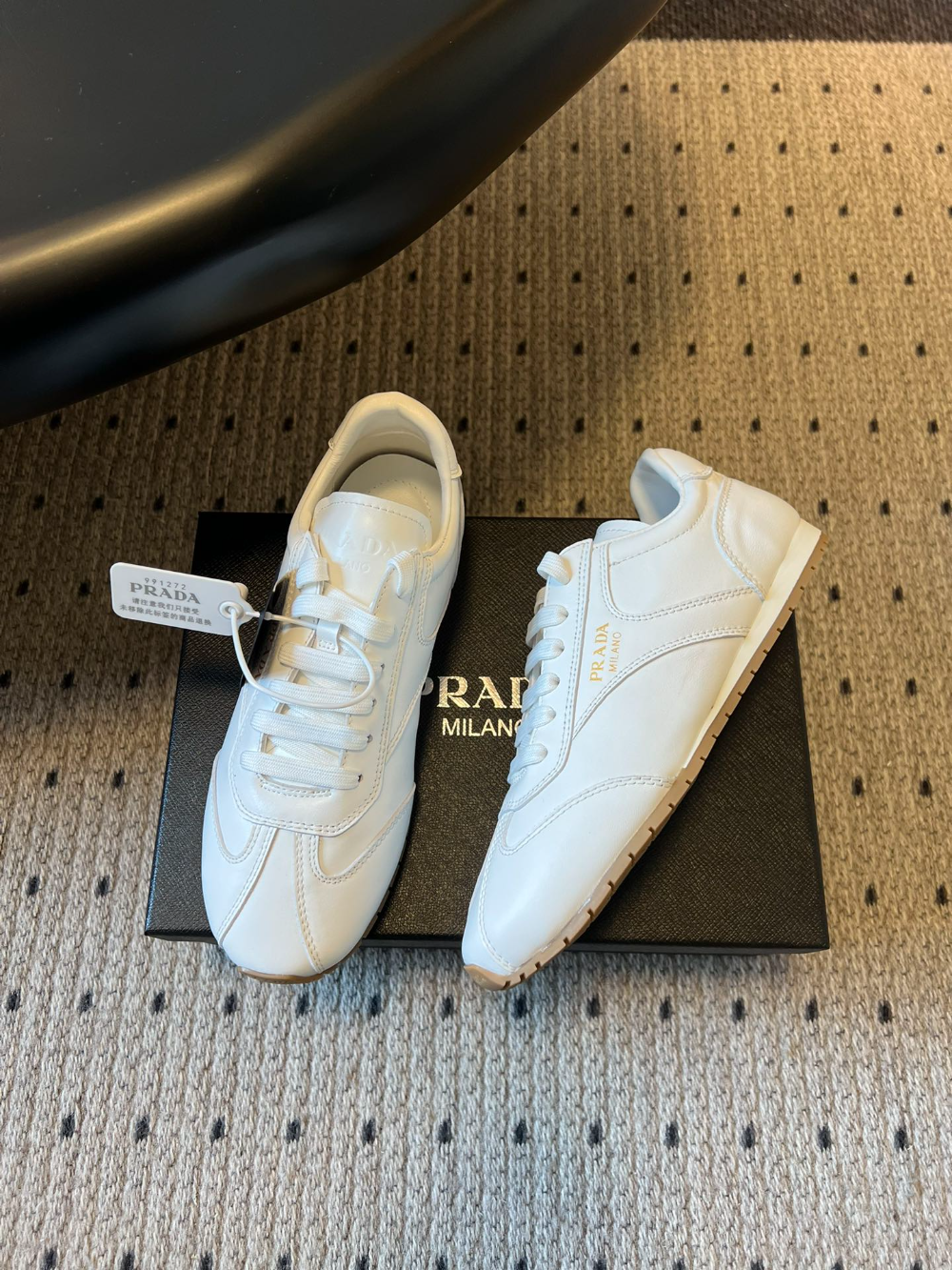 PEM06  New multi-color selection of casual shoes Lightweight and versatile suitable for both work and sports High-quality