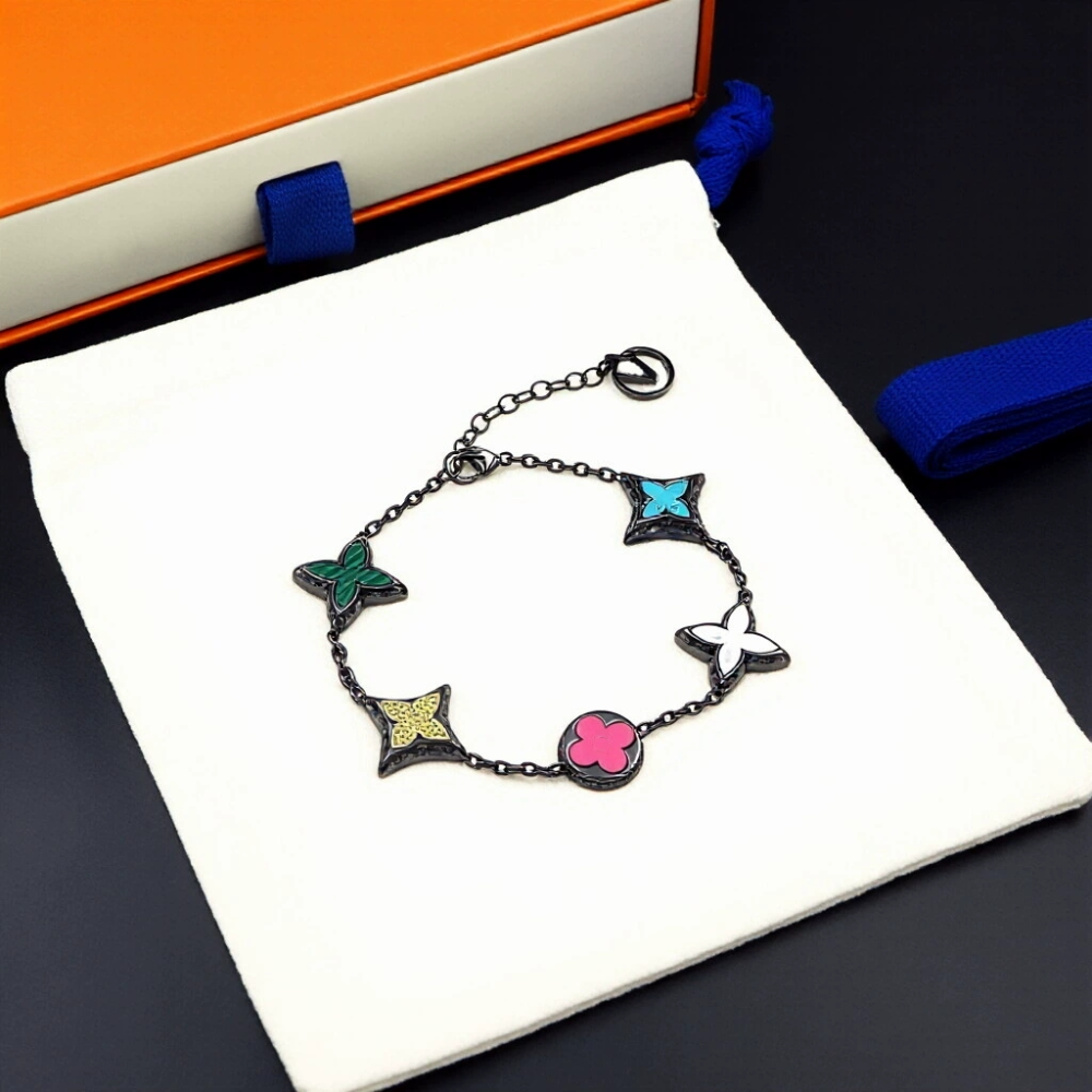 LEM468 New trendy multi-color four-leaf collar chain bracelet personalized luxury high-end accessory available as a gift option