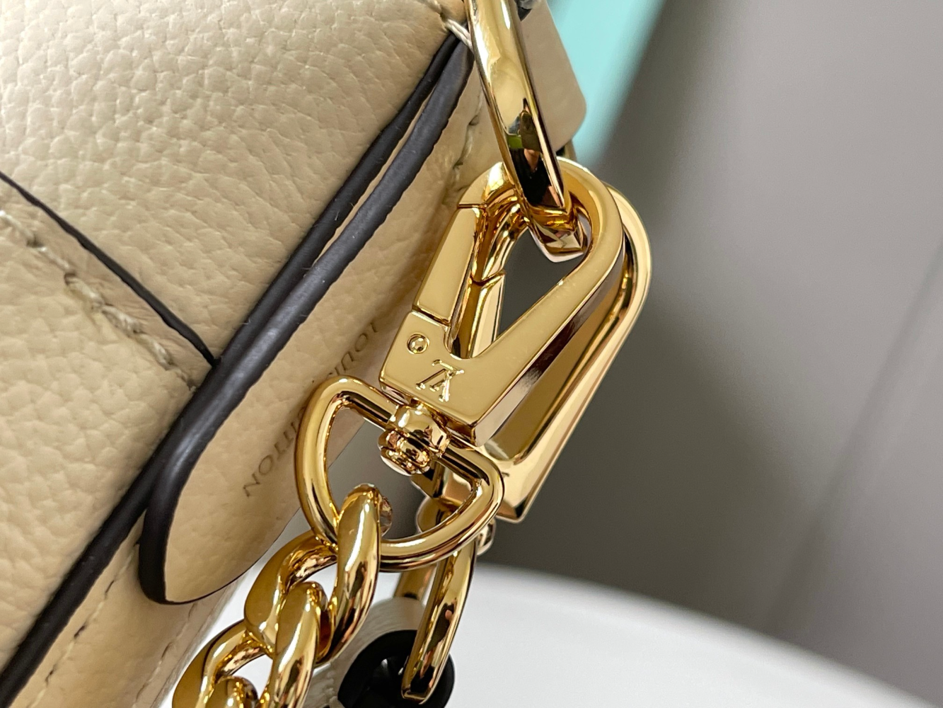 LEM348 Top Quality Fashion Travel Design Bag for Woman Men Beautiful Gift To Choose Gift 3 Color