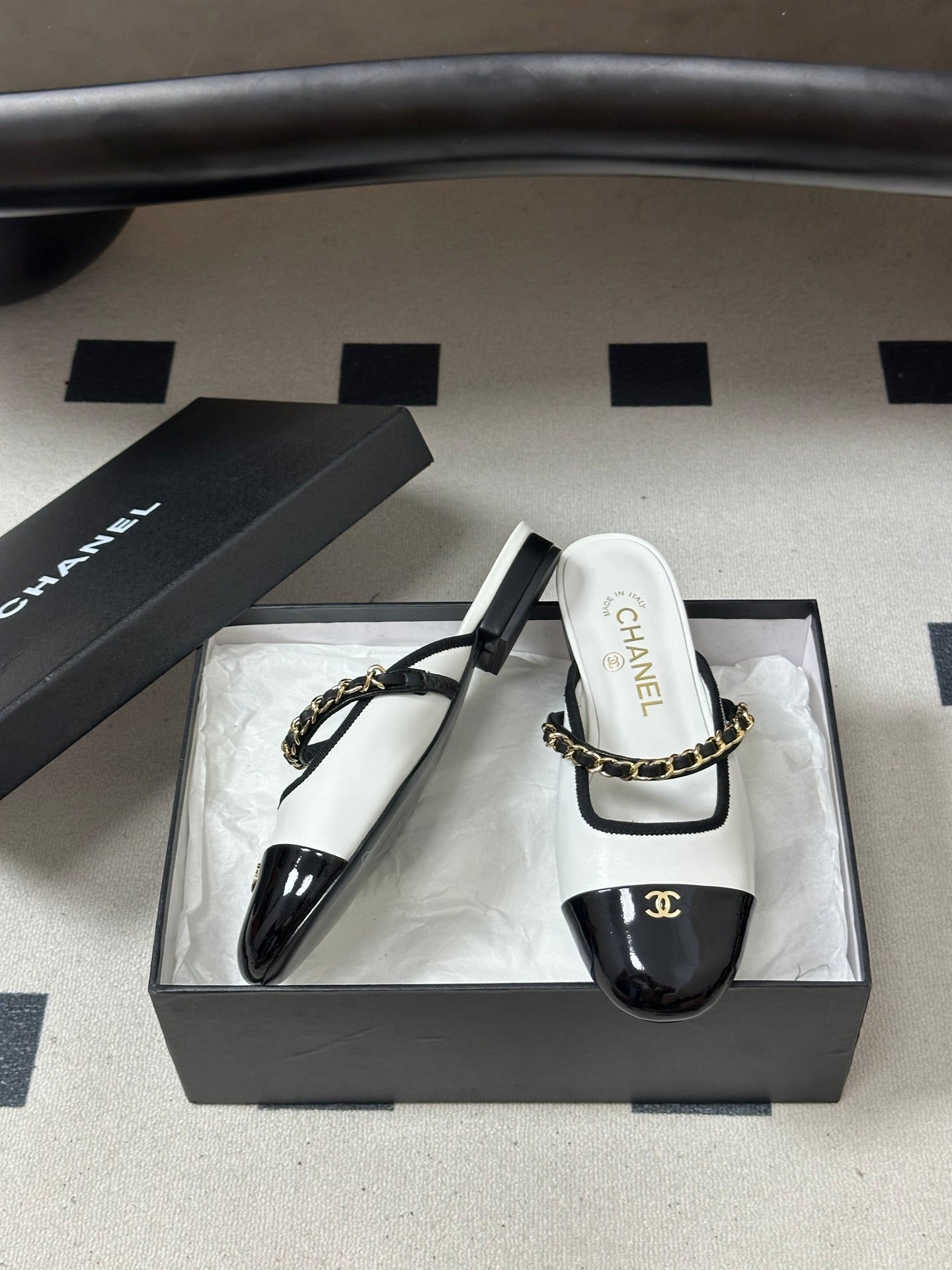 CEM257 New arrive fashion black and white color shose for woman beautiful gift to choose