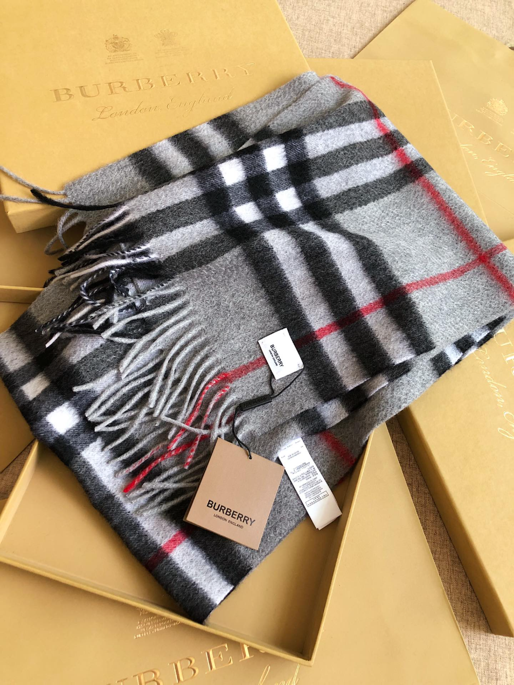 BUEM54 new arrive  Hot sale grey color fashion beautiful  scarf  for woman gift  to choose 130*180