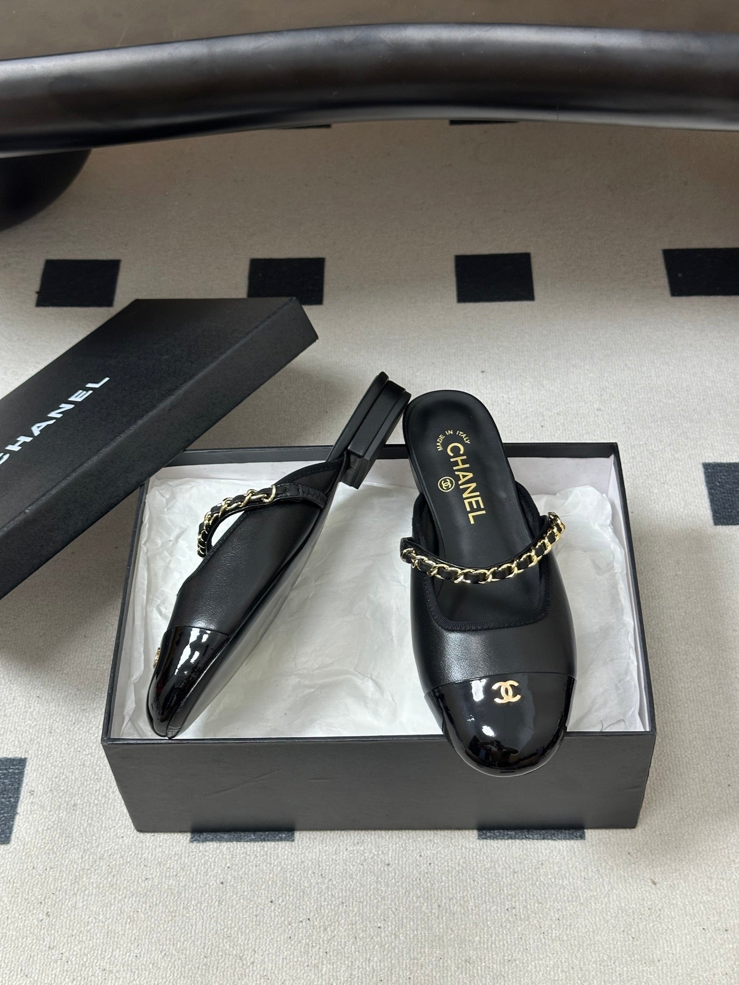 CEM257 New arrive fashion black and white color shose for woman beautiful gift to choose