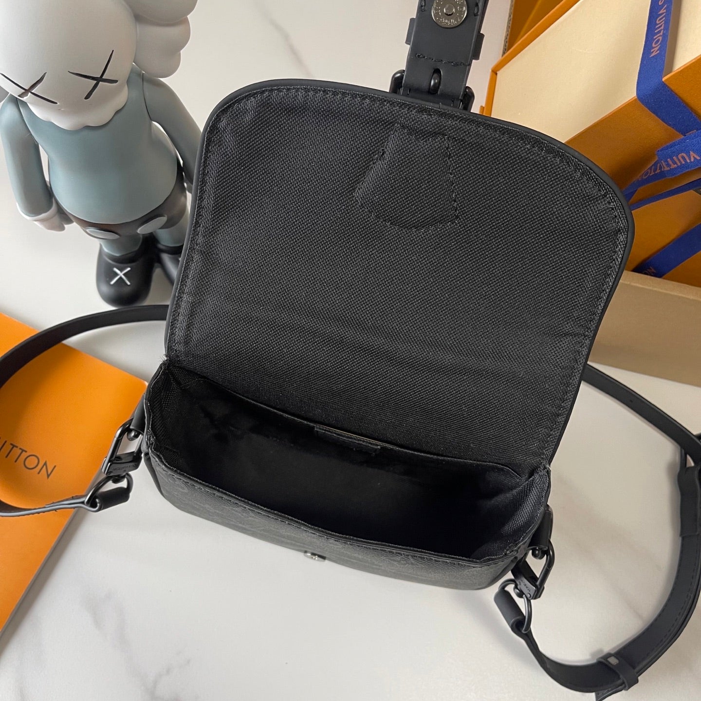 LEM303 20 x 17 x 7cm  Women Luxurys Designer Bag Crossbody Diane Baguette Classic Vintage Canvas Strap Flower Flap Embossed Letters Clutch Purse Shoulder Bags