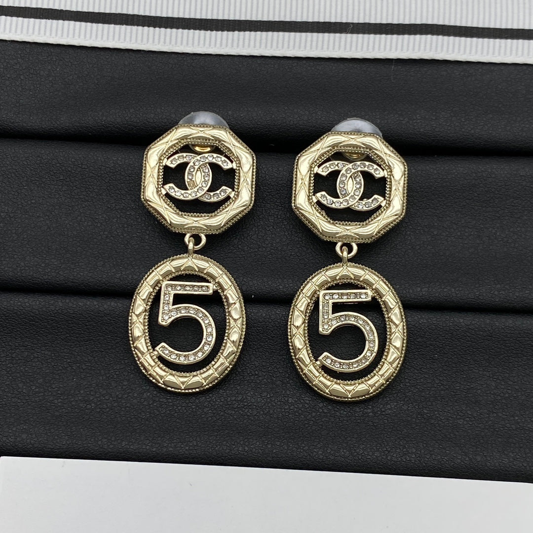 CEM210 New Arrive Fashion  Hot Sale  with Diamond Earring  for Woman Jewelry To Choose