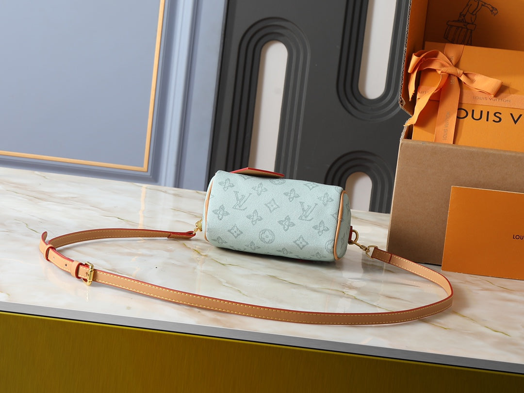 LEM45 New arrive fashion bag for woman beautiful gift to choose gift 16x10x7.5cm