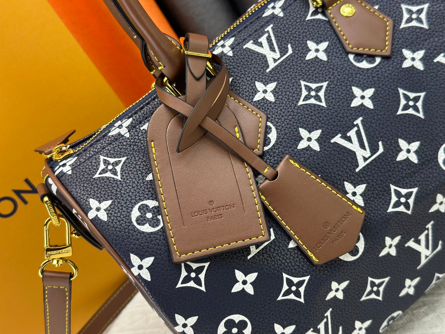 LEM291 designer bag free shipping Light luxury genuine leather High quality casual Boston bag versatile classic vintage handbag for woman 25cm