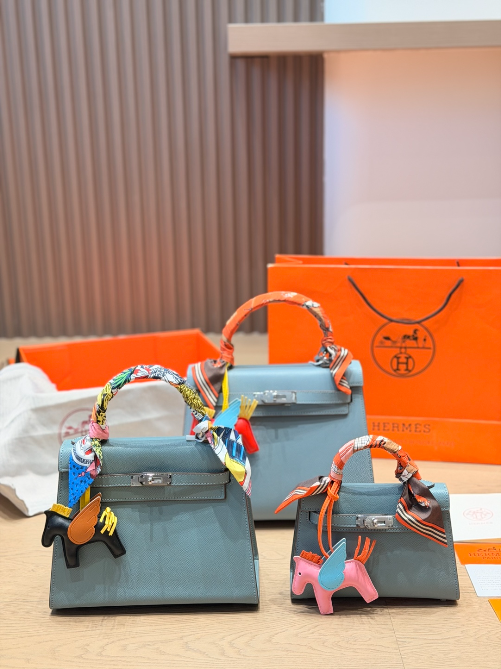 HEM137 New arrive fashion black red white yellow green blue dark gray color bag for woman beautiful gift to choose 3 size