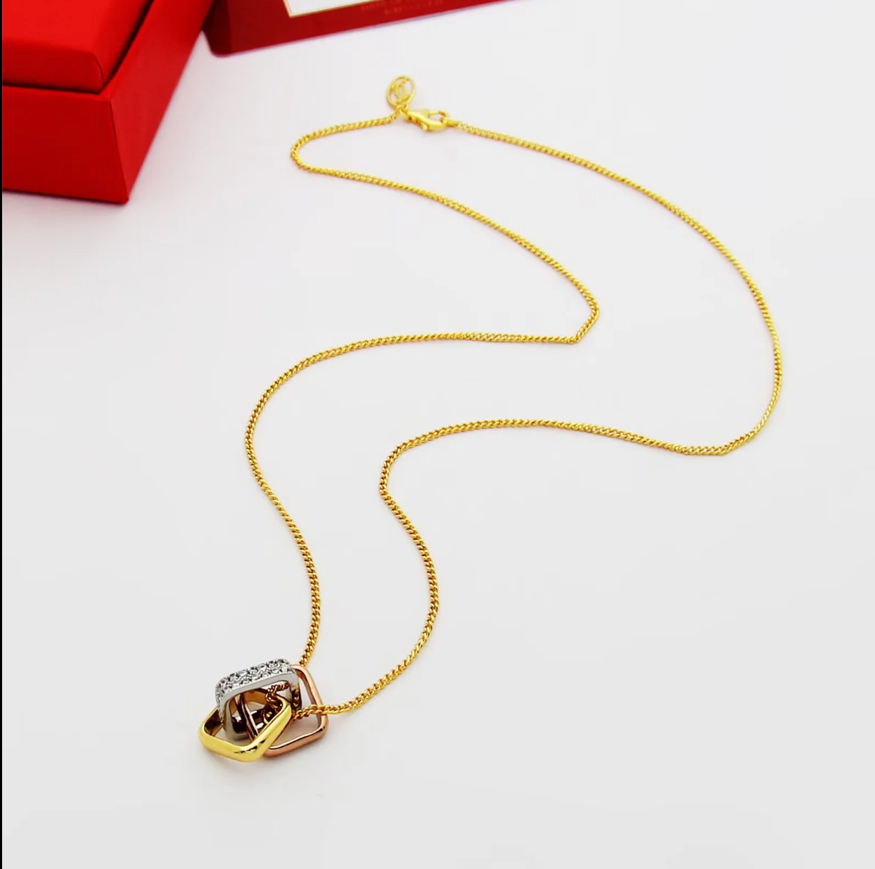 CREM211  New Arrive Fashion Square Three-ring, Three-color Necklace with Diamonds Necklce for Woman Brass Material Jewelry To Choose Gift