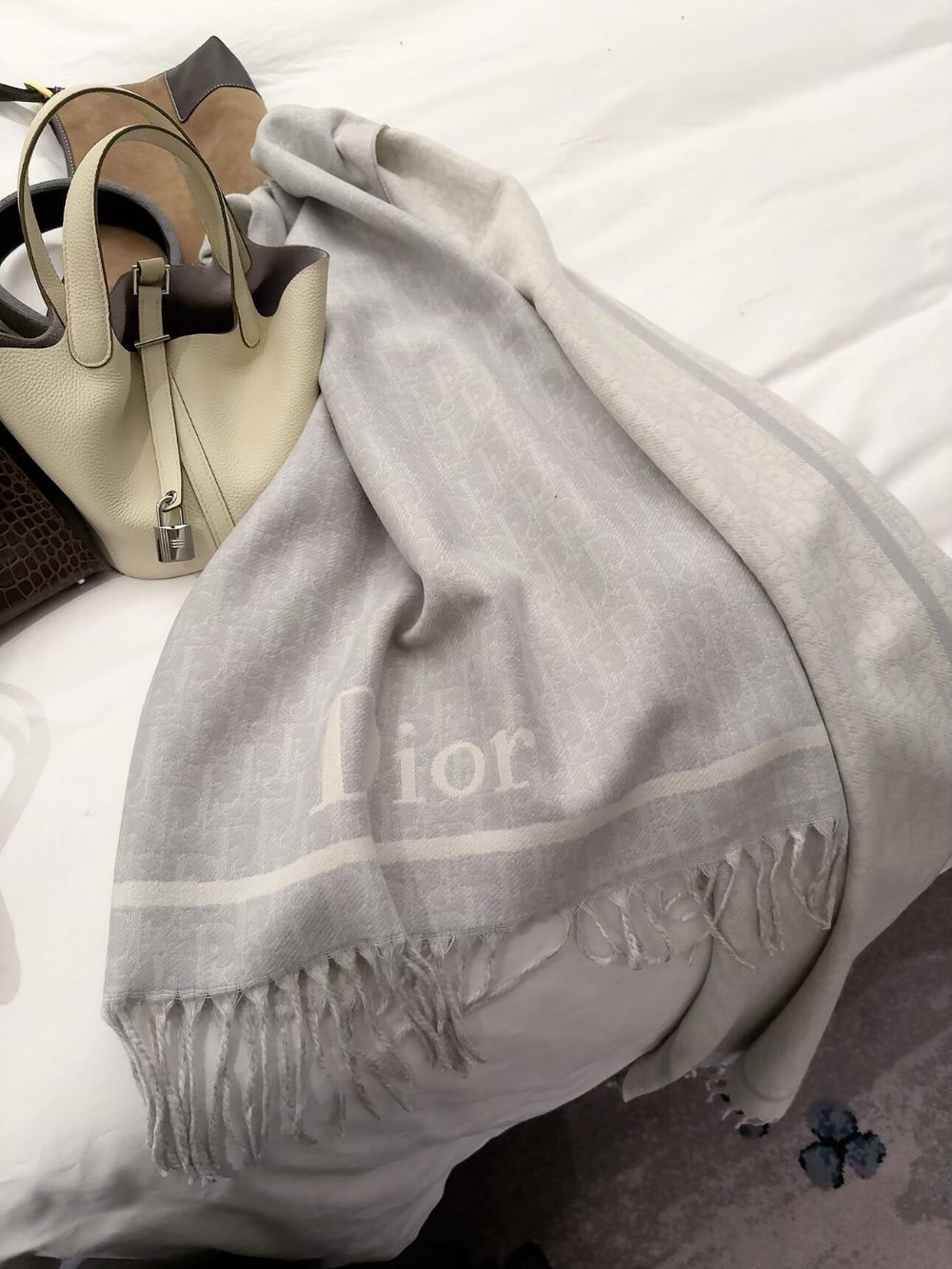 DEM393 new arrive  Hot sale black grey pink color fashion beautiful  scarf  for woman gift  to choose