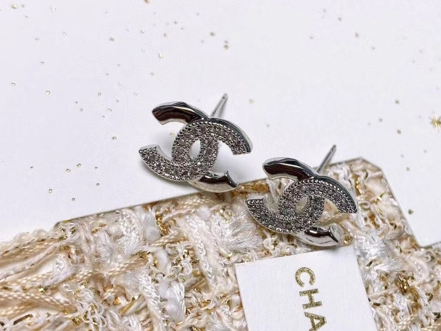 CEM253  New Arrive Gold and Silver  Color Earring Fashion Design with Diamond Earring Charm for Women Jewelry