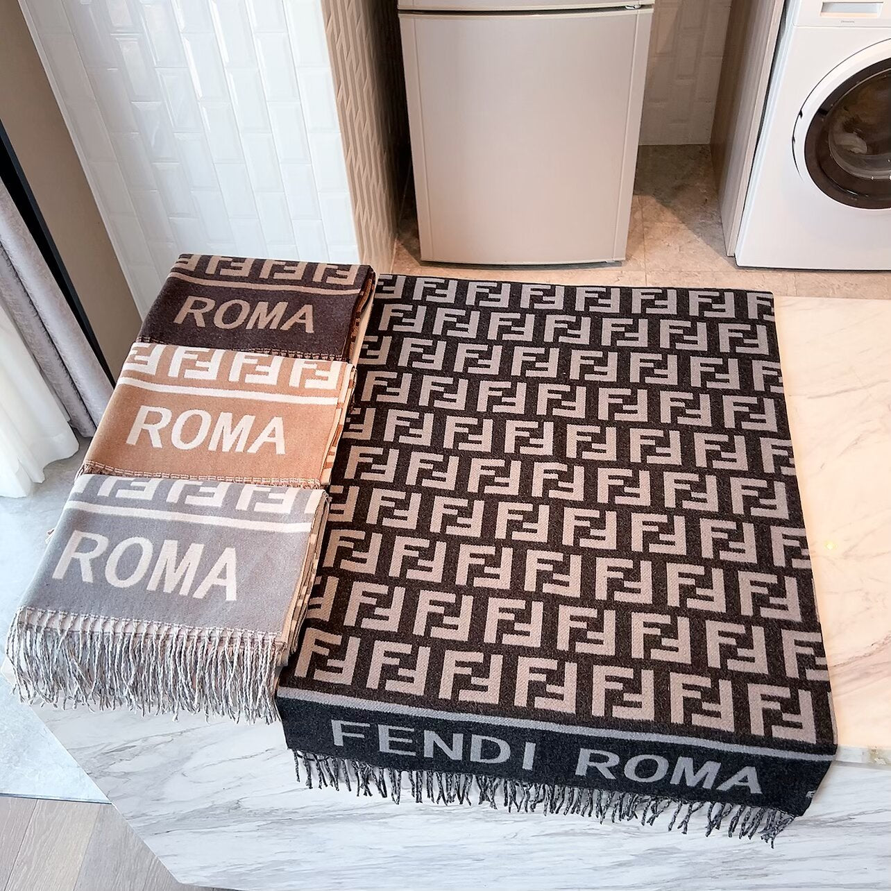 FEM22 Women Cashmere Designer Scarf Full Letter Printed Scarves Soft Touch Warm Wraps With Tags Autumn Winter Long Shawls 180✖️60cm