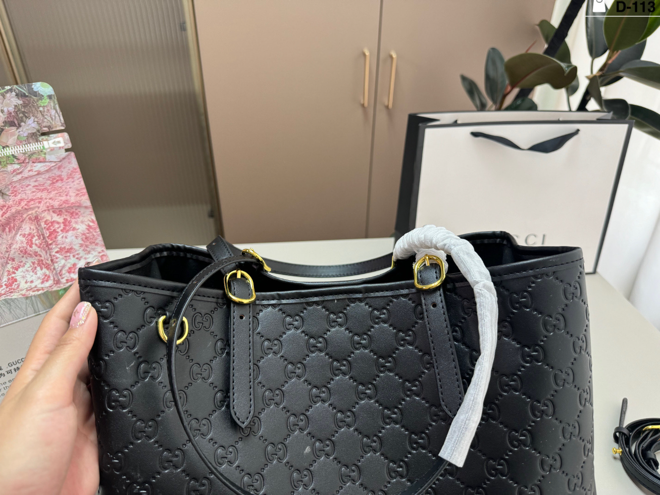GEM160 New fashionable design ladies' handbag excellent gift options ideal choice for giving as a present 39×26cm