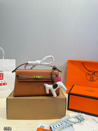 HEM146 New arrive fashion black white pink brown khaki  bag for woman hands bag beautiful gift to choose gift 25*13cm