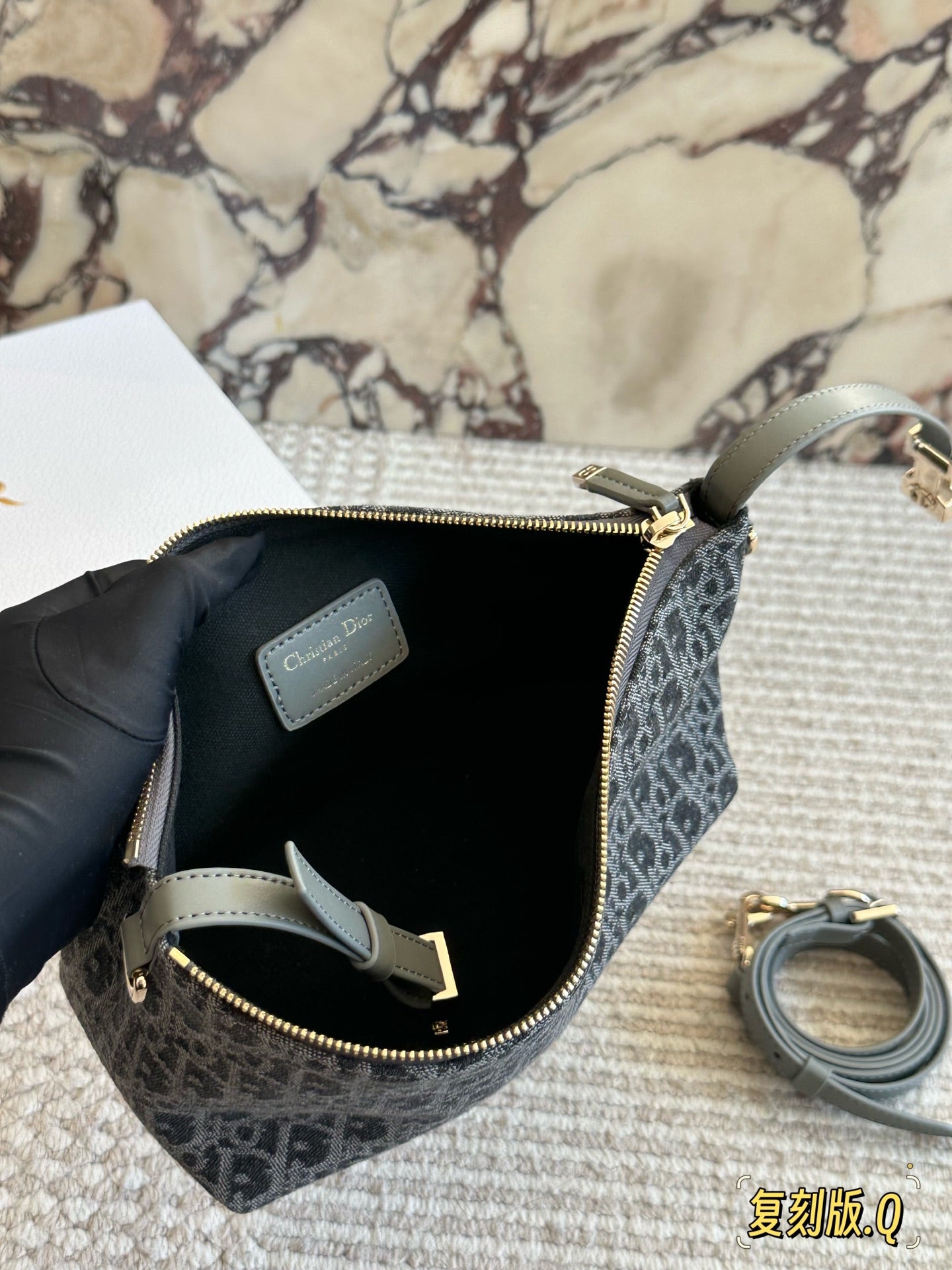 DEM235 New Arrive Hot Sale Black design  Fashion Bag It Come with Box