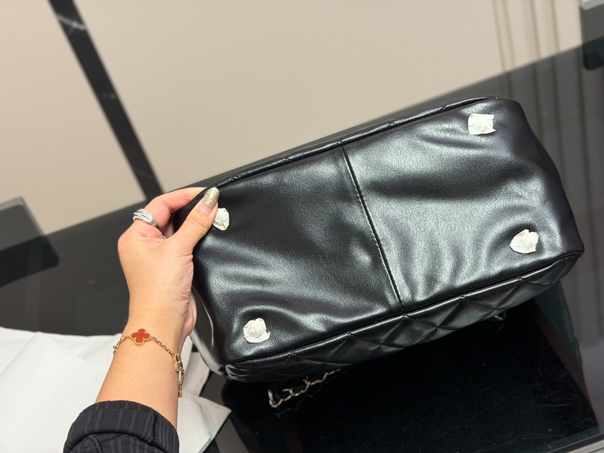 CEM372 New arrive fashion black color bag for woman beautiful gift to choose 30*24cm