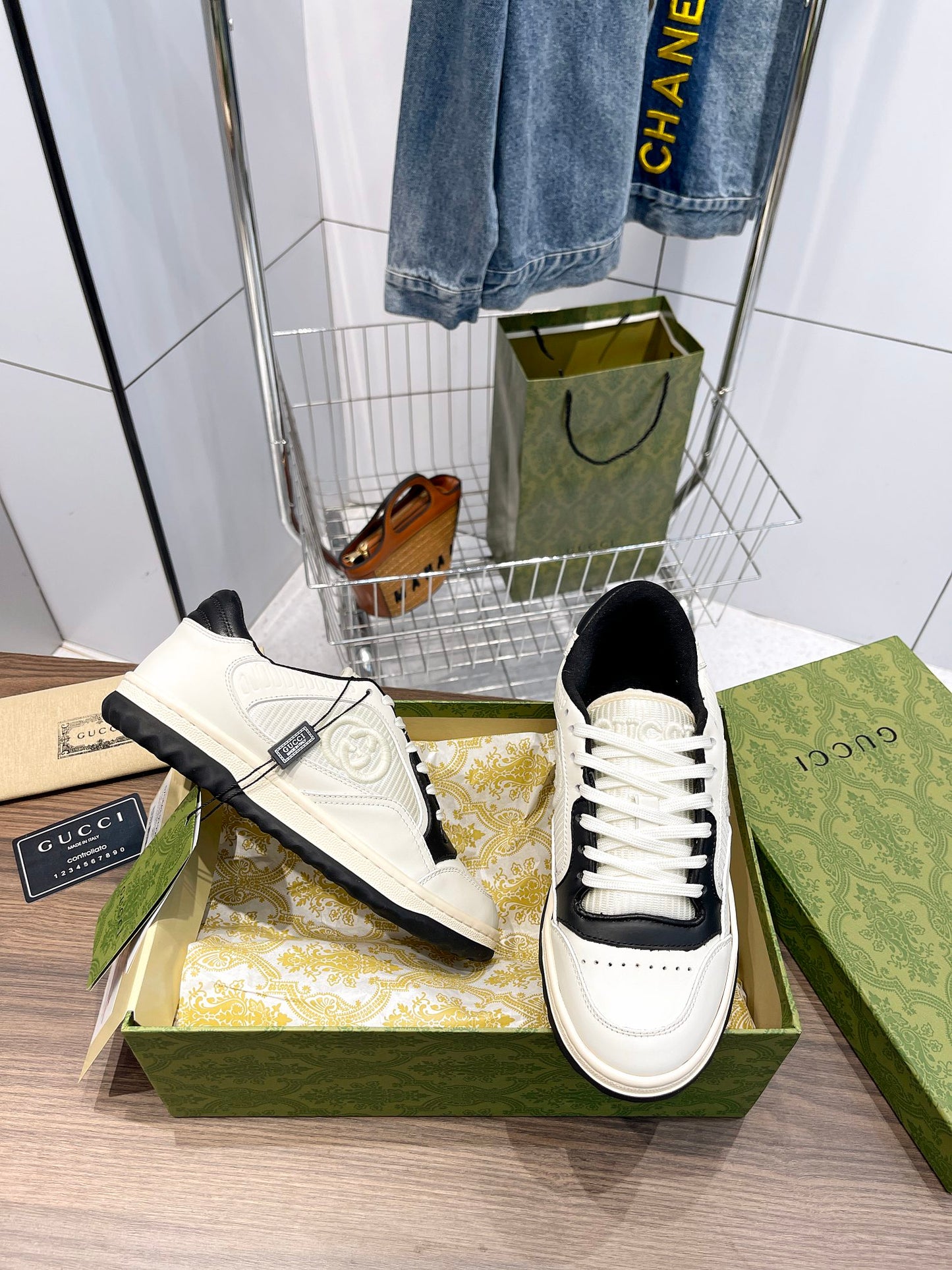 GEM115 Designer Casual shoes for Men flat sneakers lows skateboard shoe Triple black blue Active Laser fashion mens womens outdoor trainer