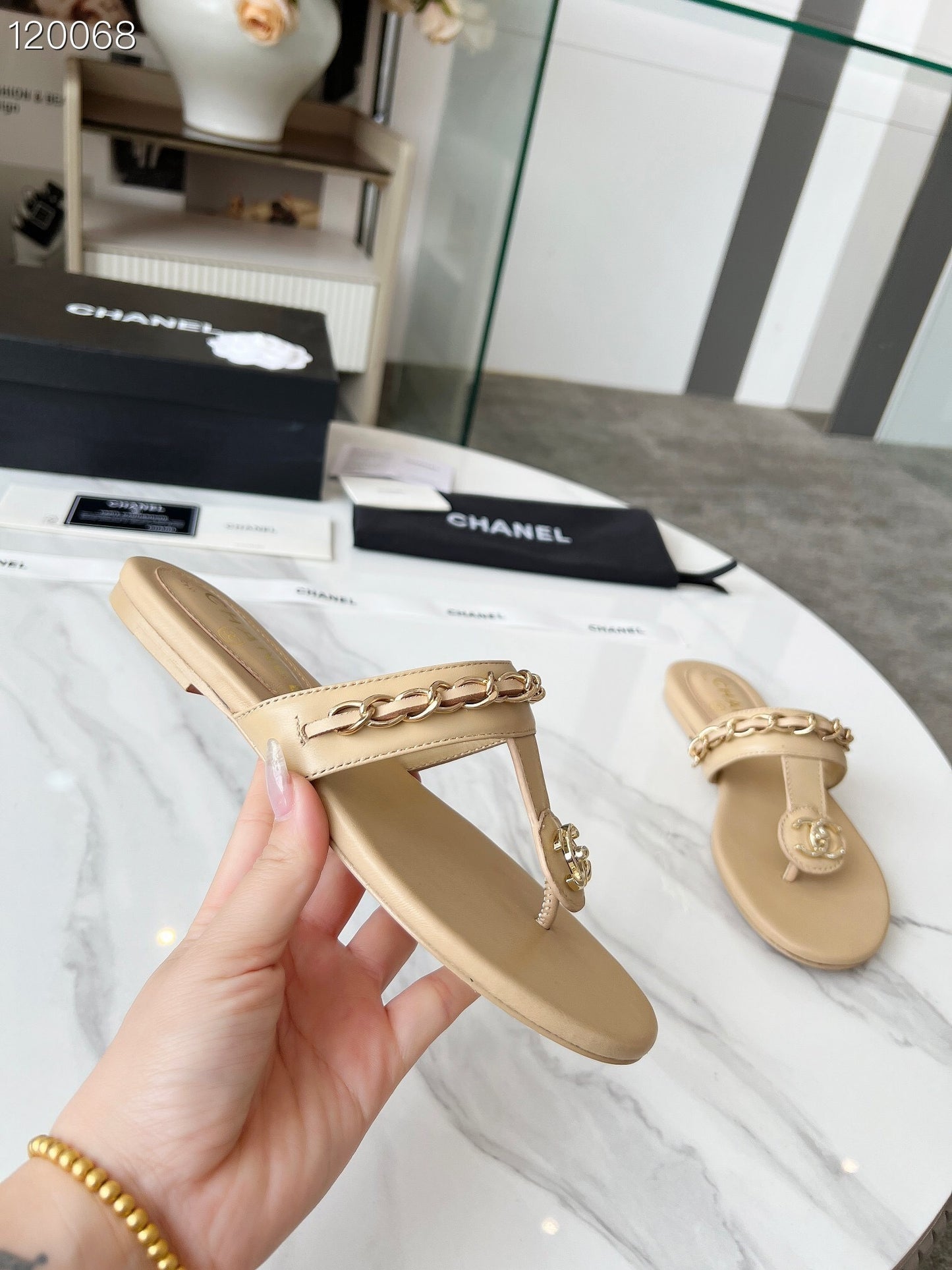 CEM171 Plus Size Open-Toe Pearl Flat for Women Summer Fashion Square Toe Solid Color Thick Sole Slippers