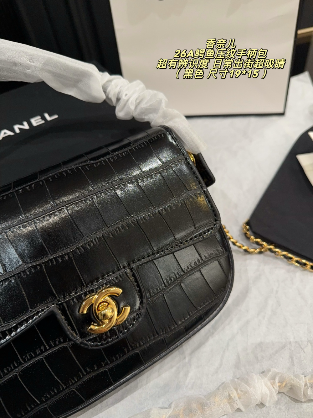 CEM302 New arrive fashion black red green bag for woman hands bag beautiful gift to choose gift 19*15cm
