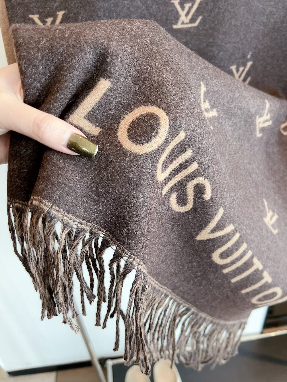 LEM293 New top Women Man Designer Scarf fashion brand 100% Cashmere Scarves For Winter Womens and mens Long Wraps Size 180✖️60cm