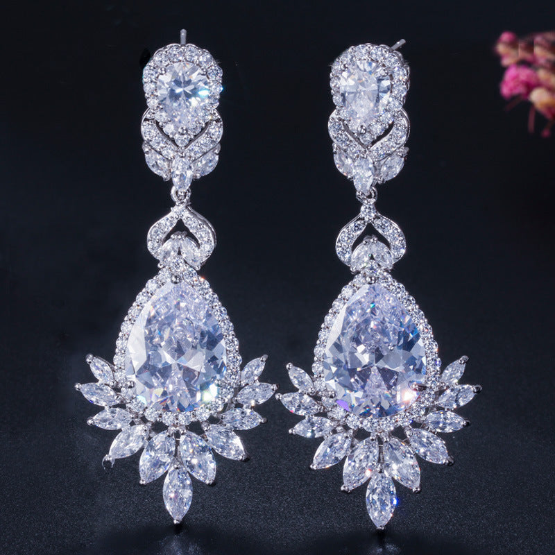 DEM91 Hot Sale Super Flash Micro Water long Earrings for woman Beautiful Lady blue and red white Earrings Earrings Dinner Jewelry
